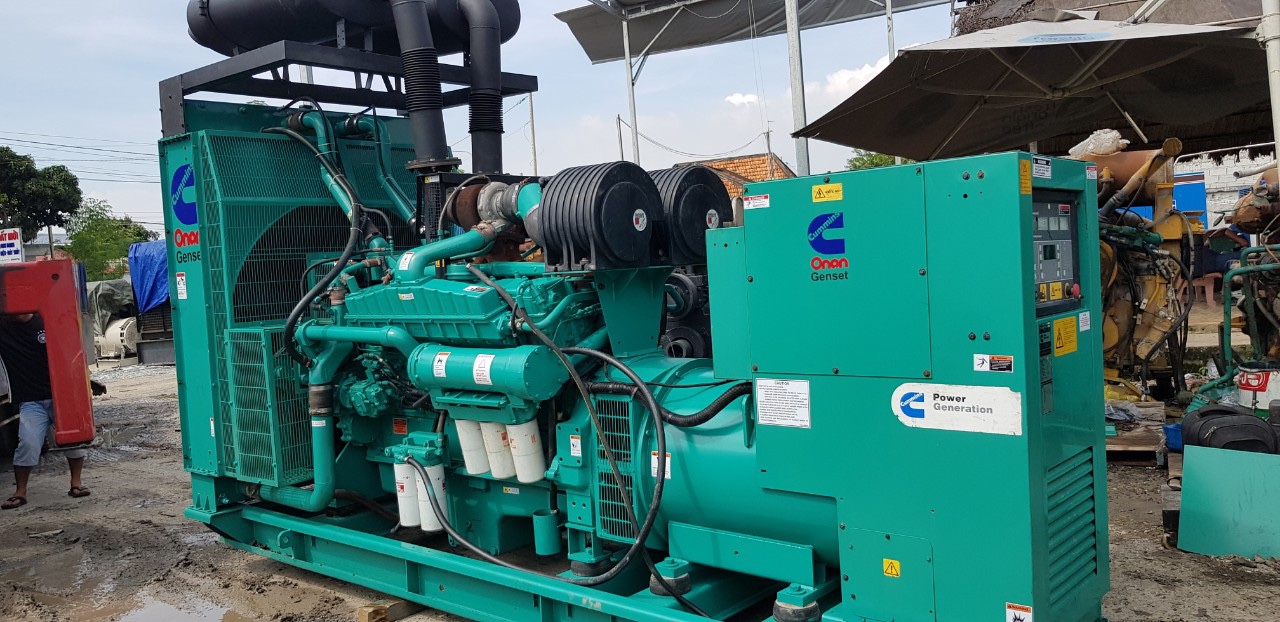 máy phát điện CUMMINS 600kva